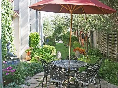 Nagle Warren Mansion Bed & Breakfast