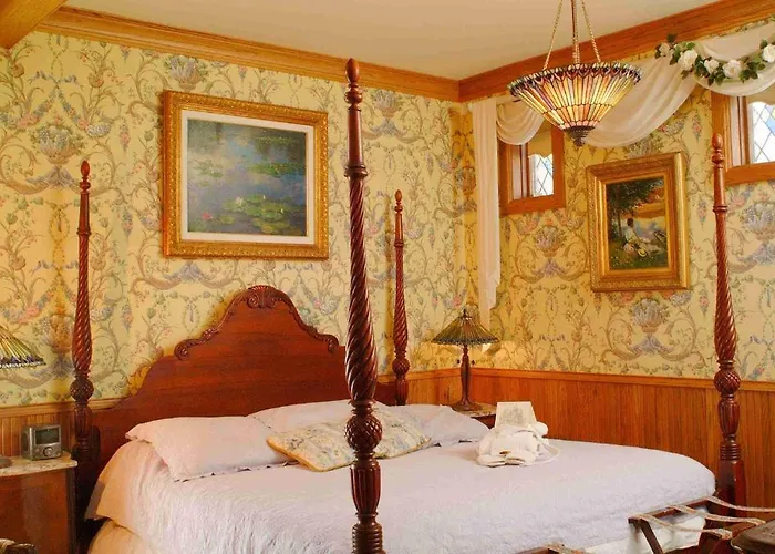 Nagle Warren Mansion Bed & Breakfast