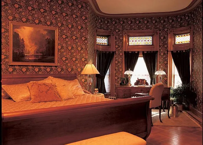 Nagle Warren Mansion Bed & Breakfast 3*