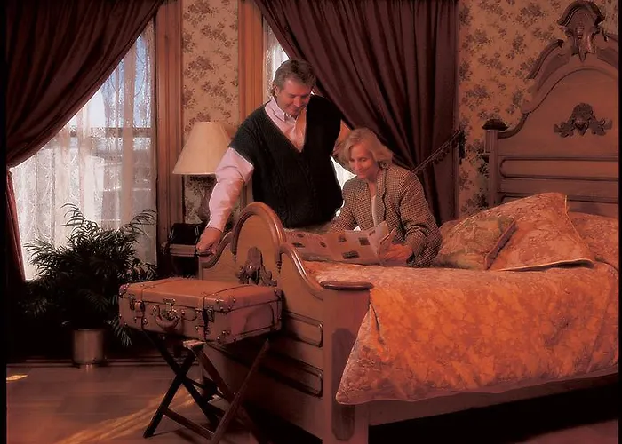 Nagle Warren Mansion Bed & Breakfast