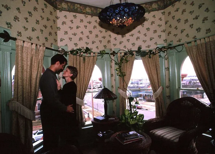 Nagle Warren Mansion 3*