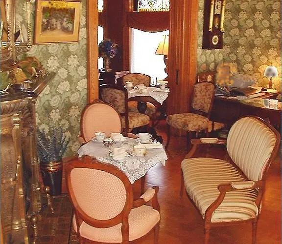 Nagle Warren Mansion Bed & Breakfast