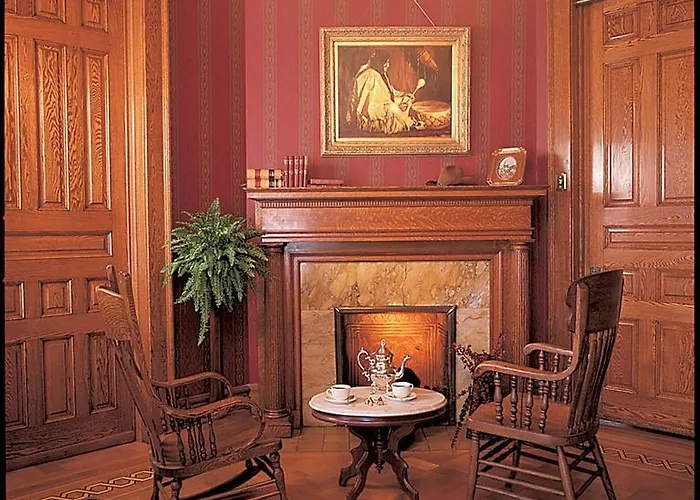Nagle Warren Mansion Bed & Breakfast
