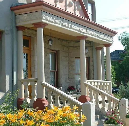 Nagle Warren Mansion Bed & Breakfast 3*